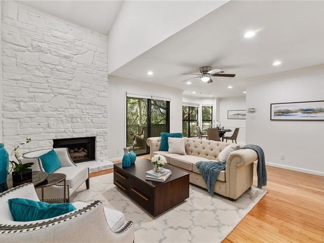 4404 Travis Country Cir Unit #D2
