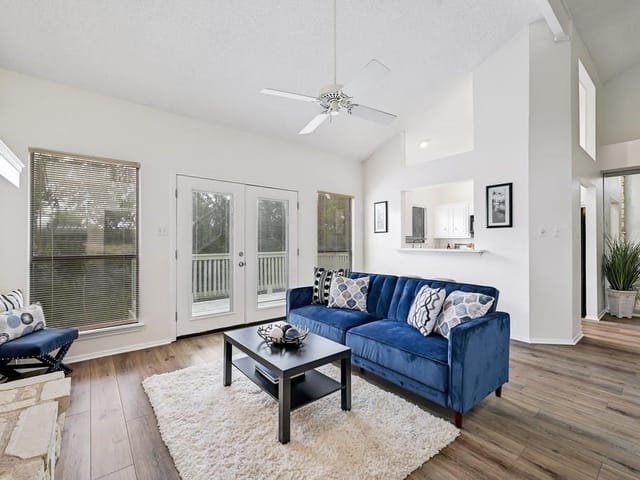 4404 Travis Country Cir Unit #F1