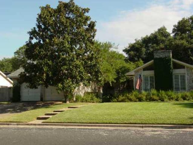 4405 Greystone