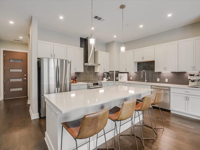 4405 Jackson Ave Unit #3204
