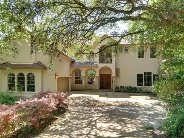 4407 Balcones Dr