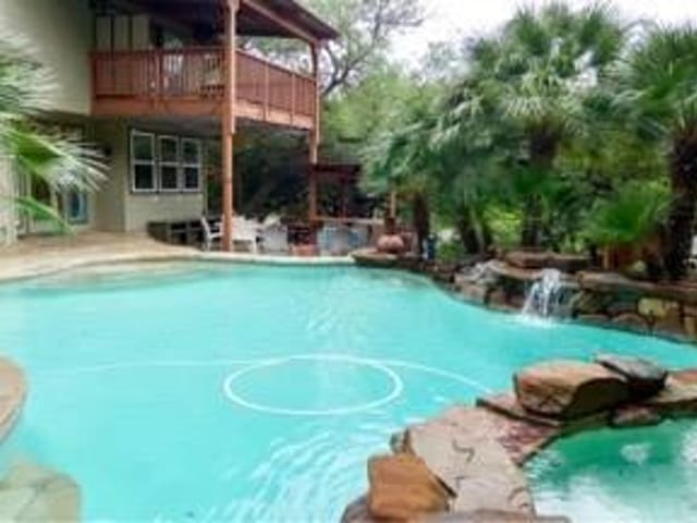 4412 Small Dr