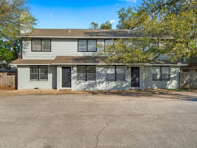4413 Whispering Valley Dr