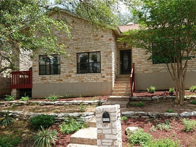 4415 Jessamine Holw