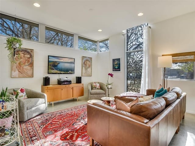 4418 Hank Ave Unit #1