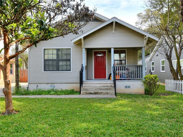 4419 Bellvue Ave