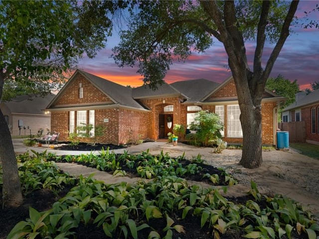 4428 Lost Oasis Holw