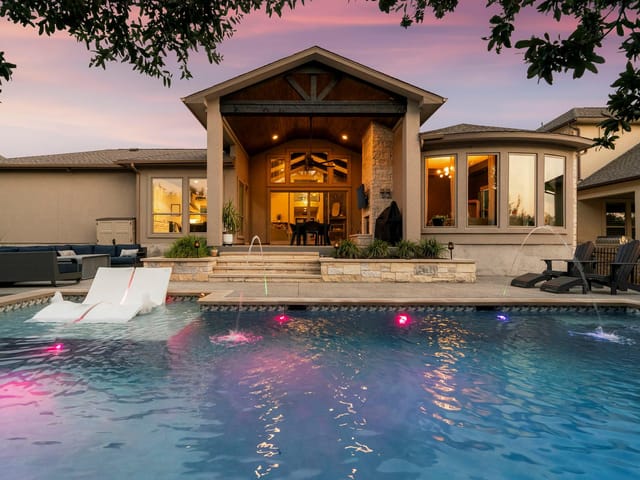 443 Two Creeks LN