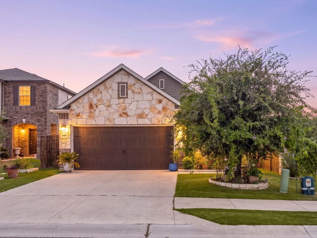 449 Conchillos DR