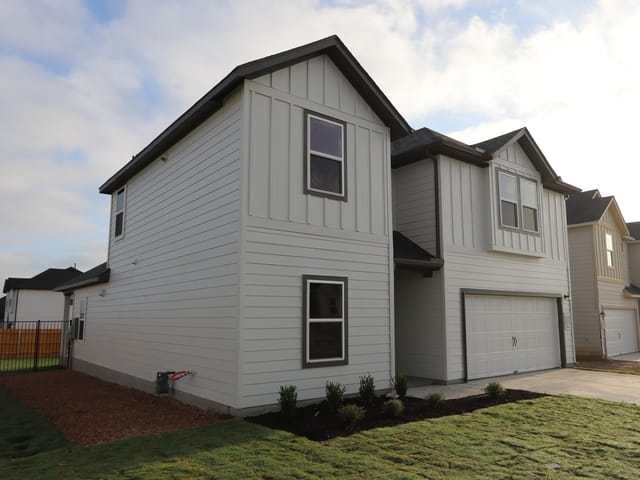 4500 Beacon Bay Dr