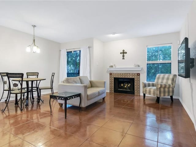 4500 E Oltorf St Unit #D-401