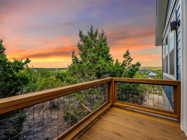4500 Silverhill Dr