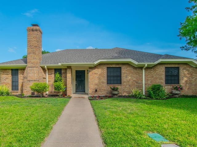 4501 Stagecoach Trail