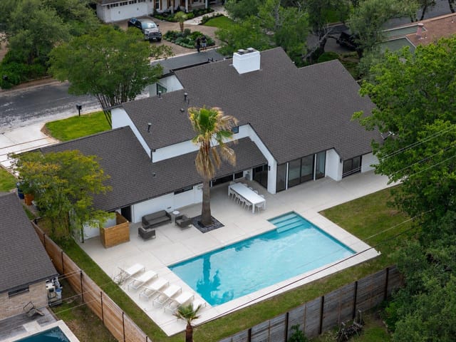 View 4502 Mountain Path DR in Westover Hills 4502 Mountain Path DR - property photo 1 - Luxury home in Westover Hills, Austin, TX