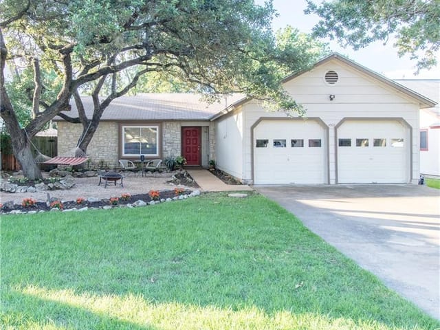 4502 Sarasota Dr