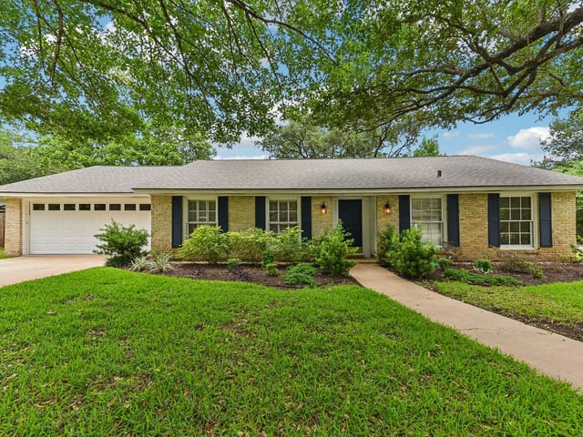 4503 Erin Ln