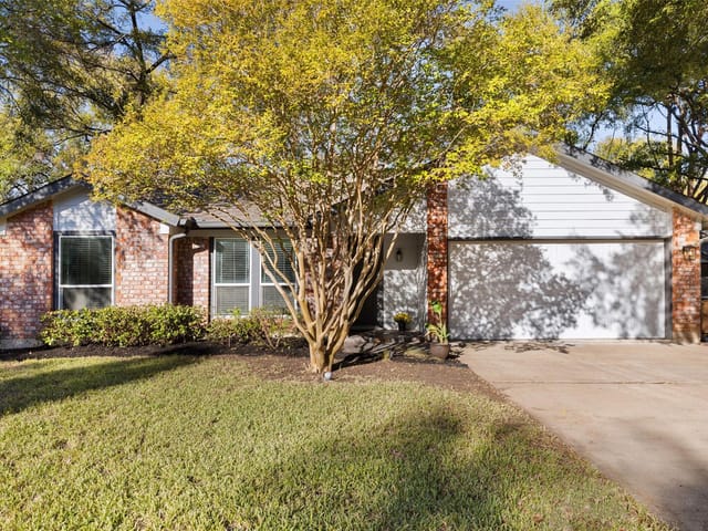 4504 Oak Creek DR