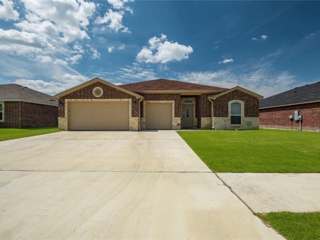 4504 Texas Rangers DR