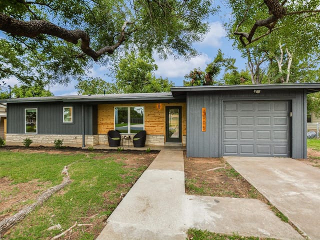 4505 Kitty Ave