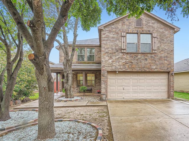 4505 Lyra Cir