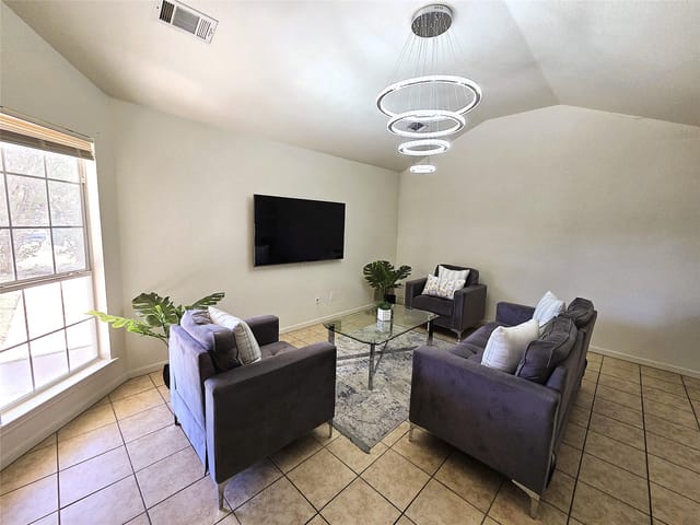 4506 Ronald DR
