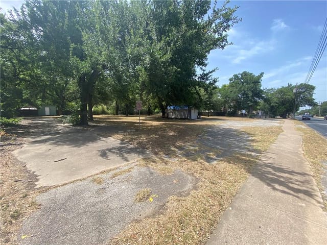 4507 Menchaca Rd