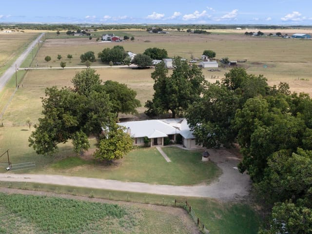 451 County Road 416