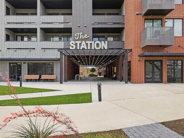 4510 Terry-O Ln Unit #302