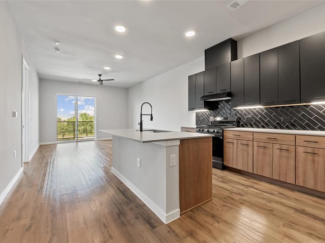 4510 Terry-O Ln Unit #415