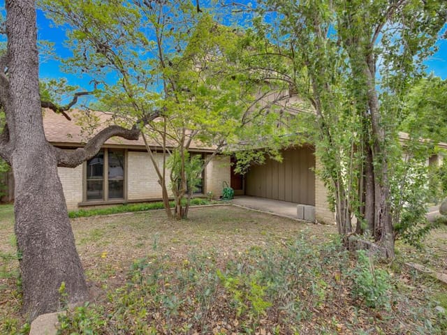4512 Cliffstone Cv