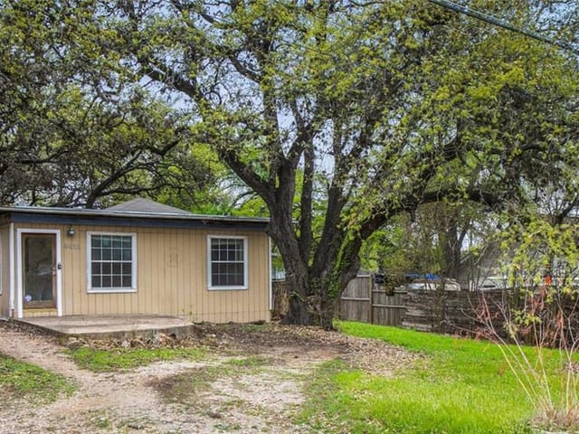 4512 Lareina Dr