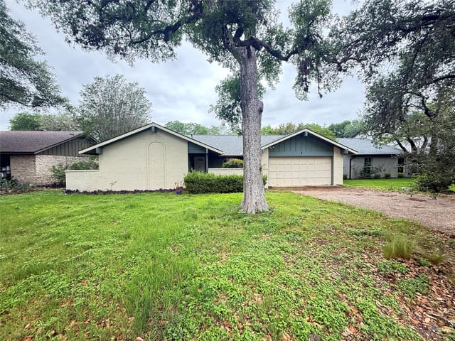 4514 Cliffstone CV