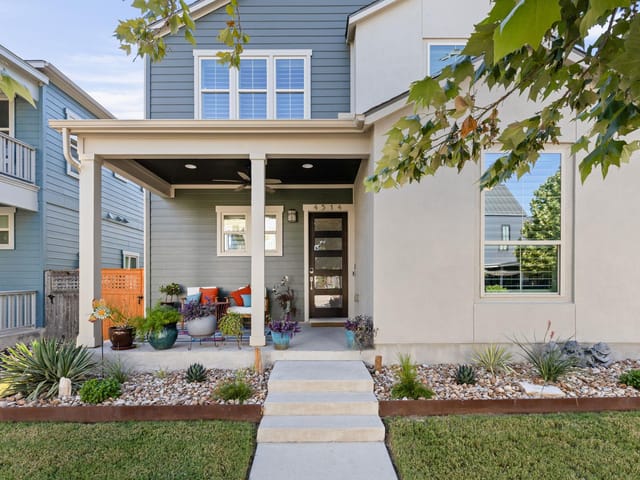 4514 Kocurek ST