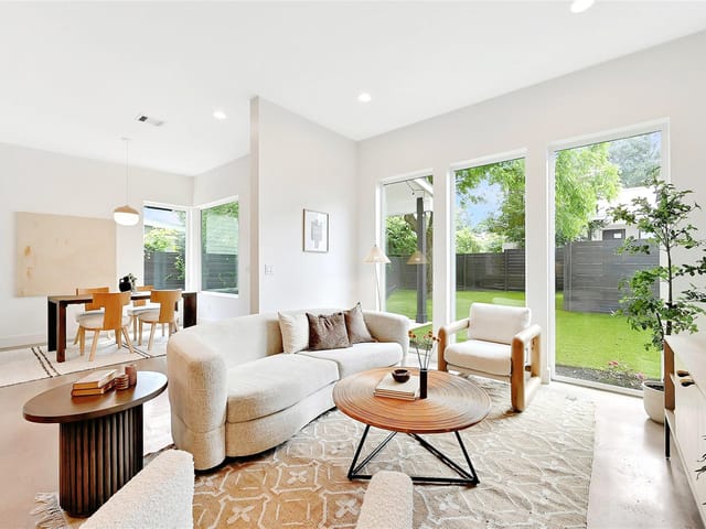 4514 Mount Vernon Dr Unit #1