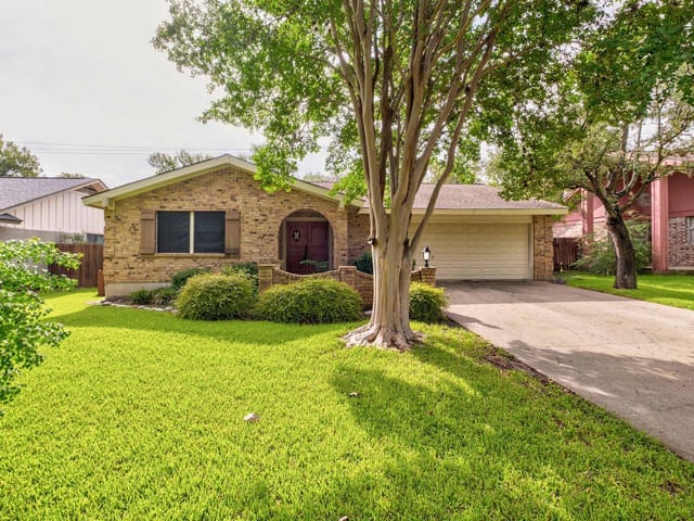 4515 Cliffstone Cv