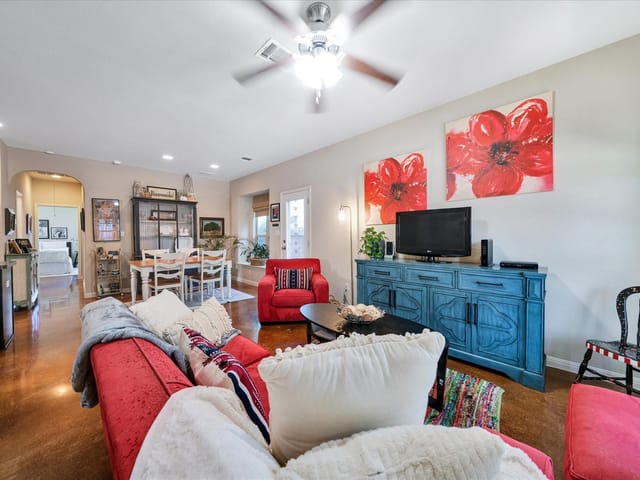 4517 Inicio Ln Unit #353