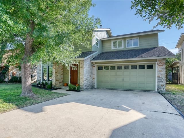 4517 Whispering Valley Dr