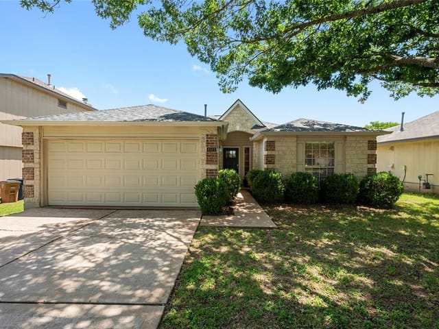 4521 Alta Loma Dr