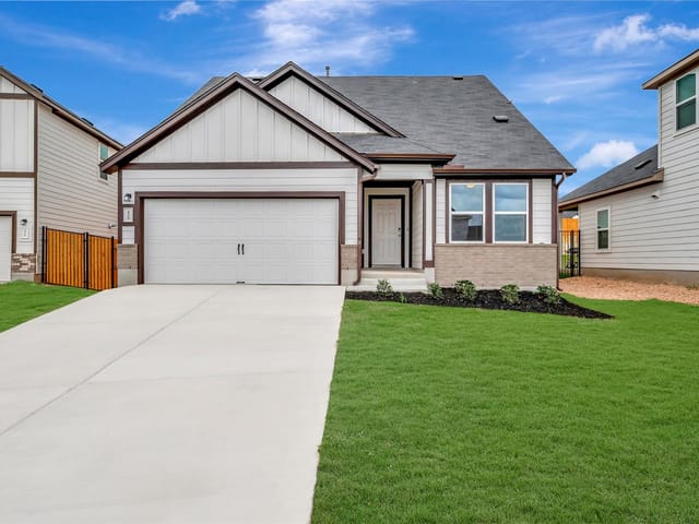 4525 Bridal Veil DR
