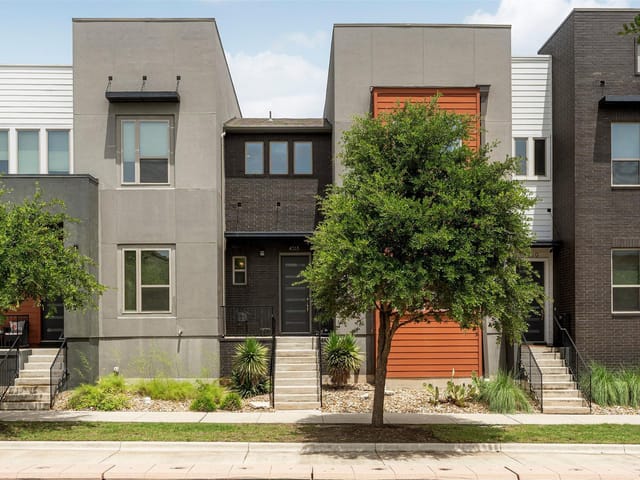 4533 Berkman DR - front exterior - Luxury home in Mueller, Austin, TX