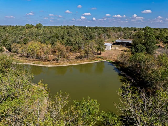 454 Leisure Ln