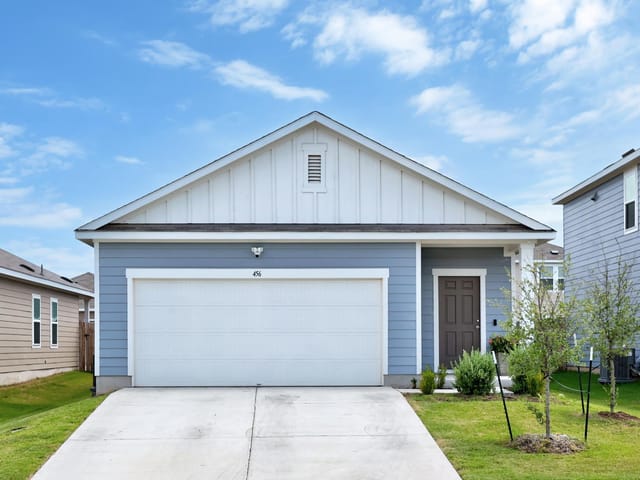 456 Thistle LN