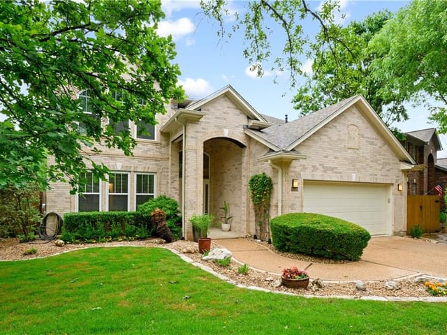 4600 Eagle Feather Dr