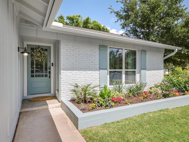 4600 Gray Fox Dr