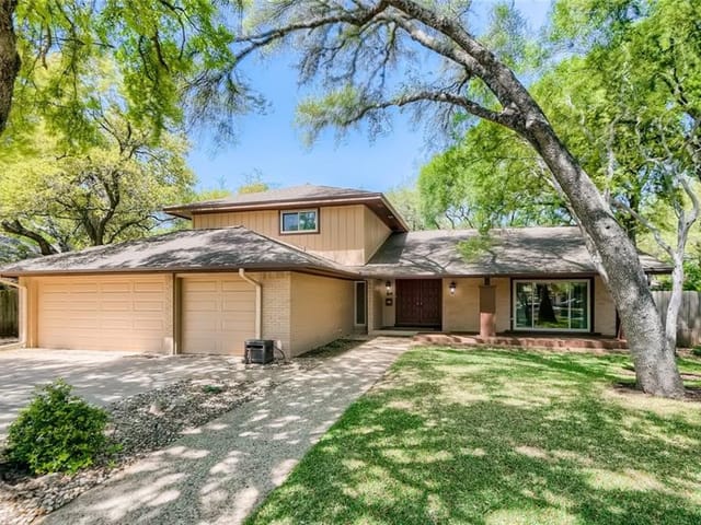 4600 Greystone Dr
