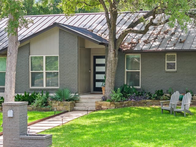 4601 Canyonwood Dr