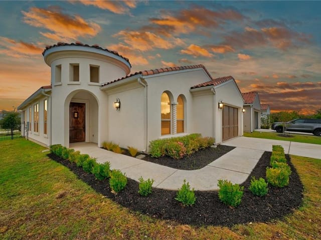 4601 Flameleaf Sumac DR