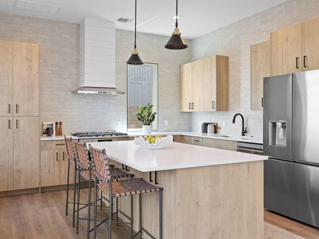 4601 Hank Ave Unit #2