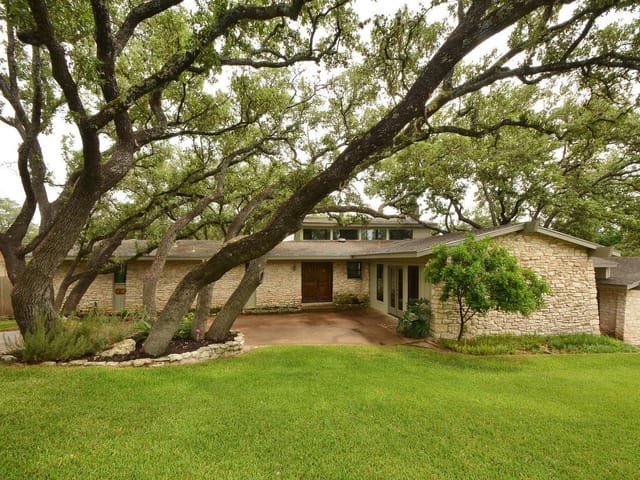 4601 Small Dr