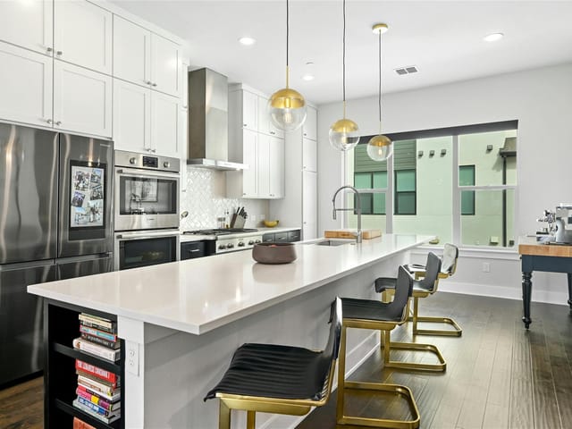 4604 Longevity DR